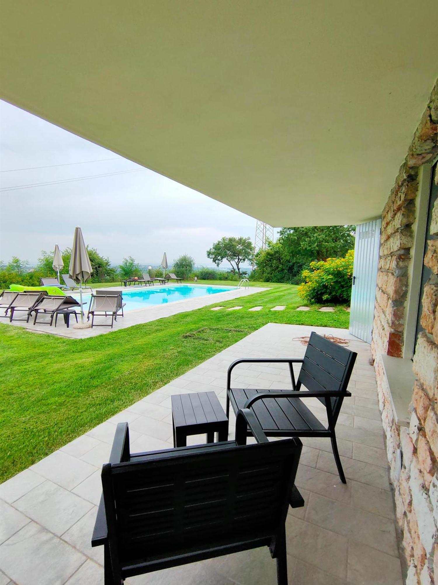 Poggio Di Pastrengo Apartment Luaran gambar