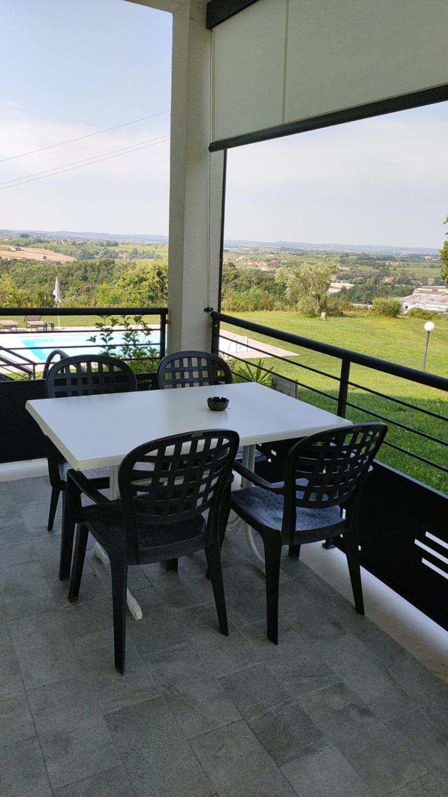Poggio Di Pastrengo Apartment Luaran gambar