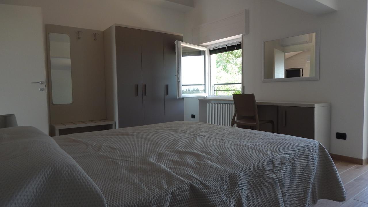 Poggio Di Pastrengo Apartment Luaran gambar